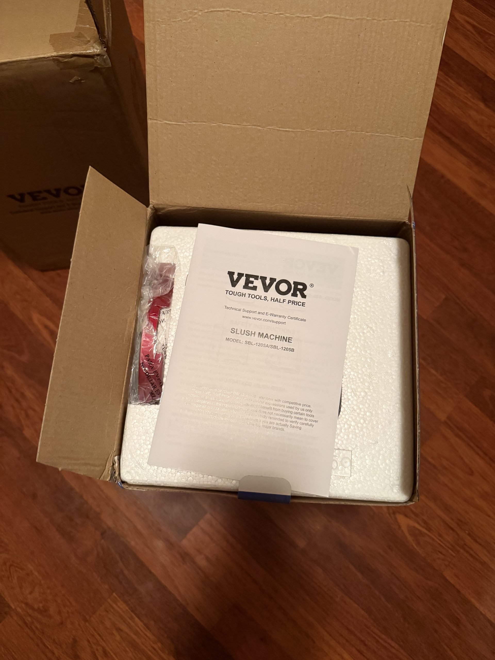 Vevor Slushy Maker - Image 3