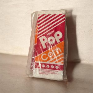 Vintage Style Fresh Popcorn Paper Bags Pack (65 ct)