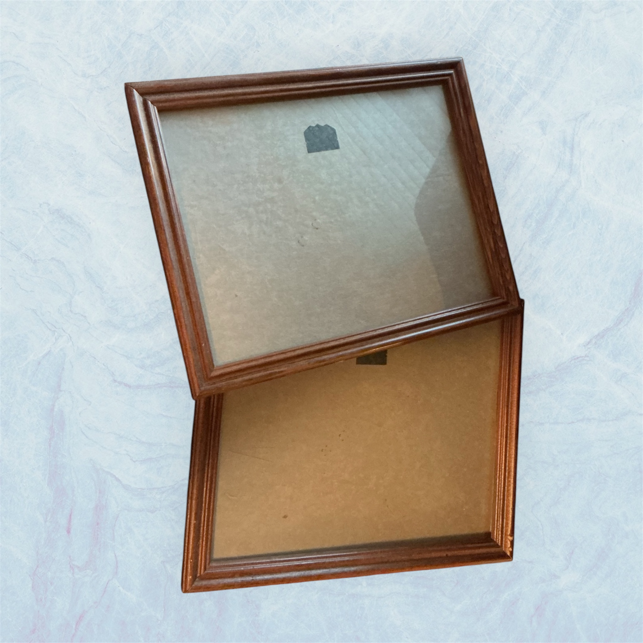 Set of 2 Vintage Wood Grain Picture Frames - Image 5
