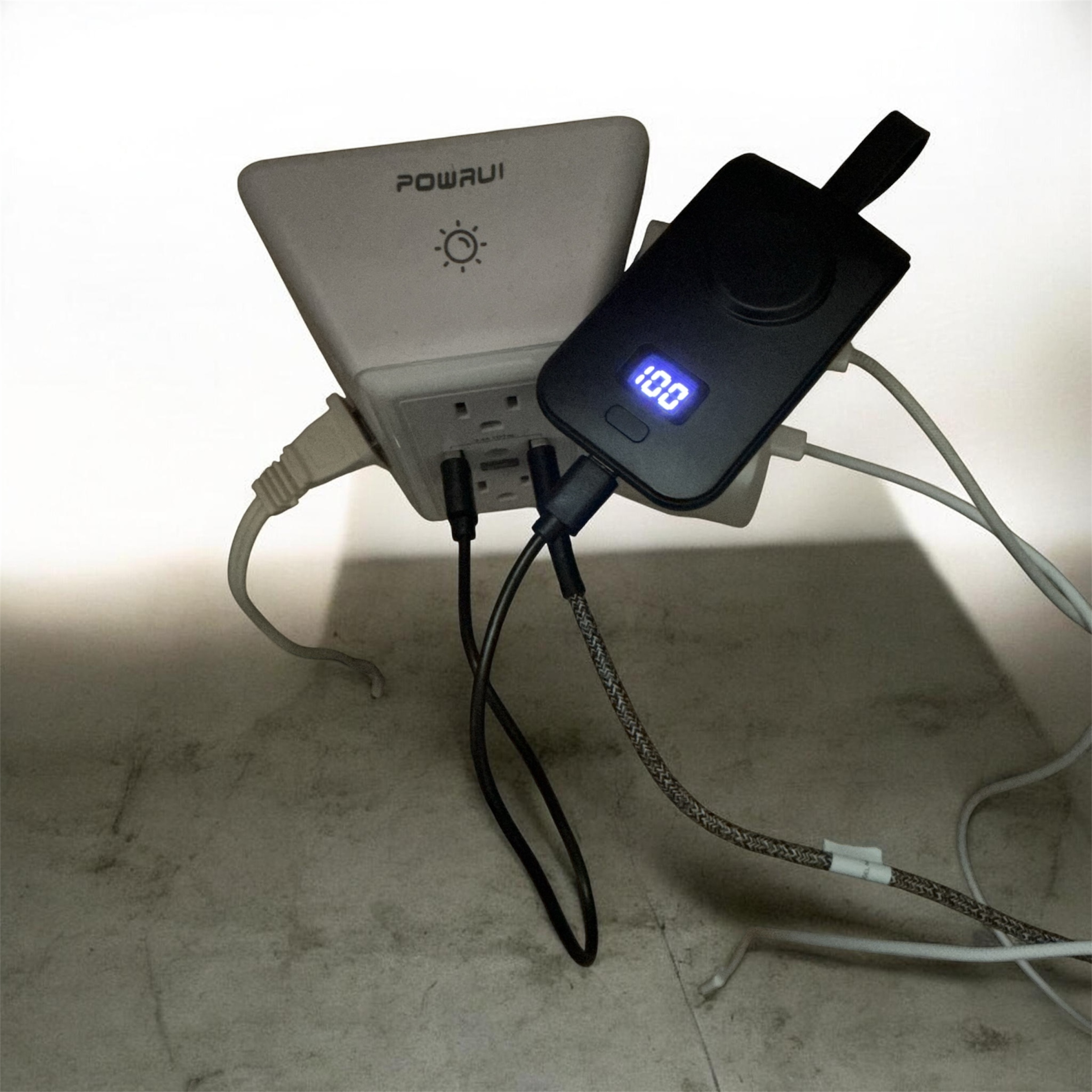 Portable Apple Watch Power Bank 2500mAh - Image 10