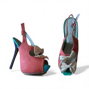 New multicolor Heels size 8.5