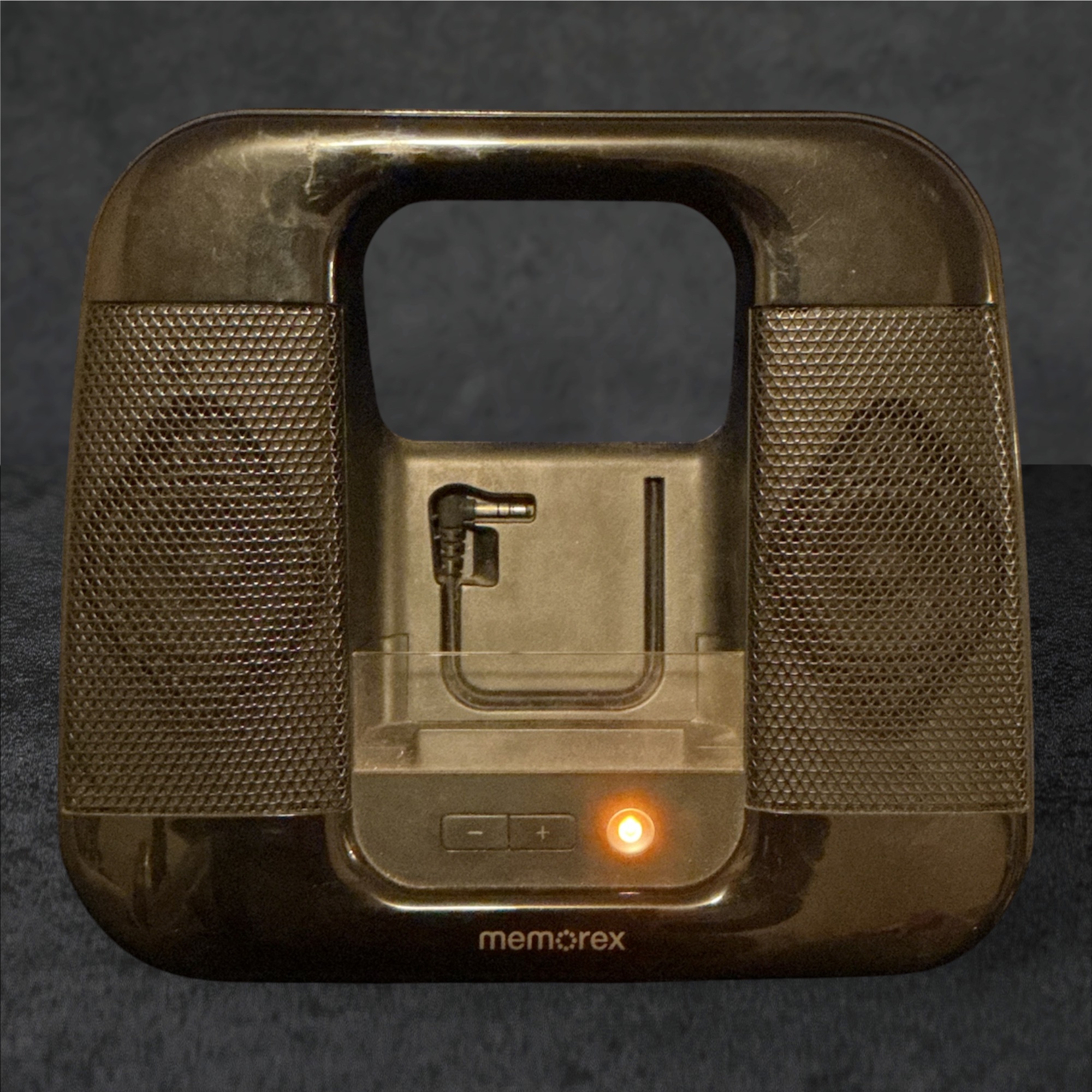 Universal Portable Speaker (Memorex) - Image 4