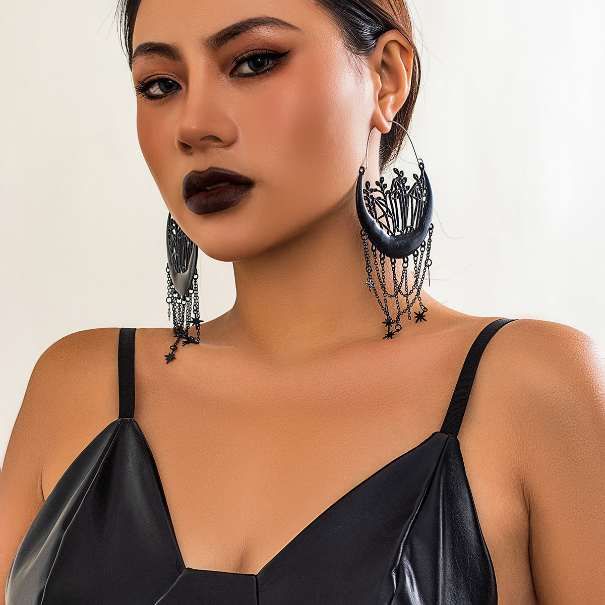 Halloween Flower Hollow Tassel Stud Earrings - Image 6