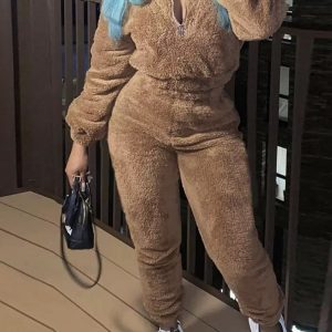 2026 New Women's Solid Color Fleece Two-piece Set, Zipper Long-sleeved Top And Slim-fit Pants, Machine Washable, Winter Clothes For Women